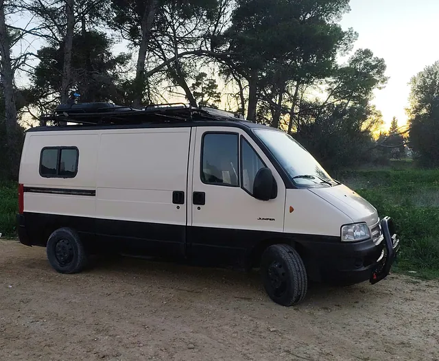 Camper 2 Enjoy Iveco-Cadaqus